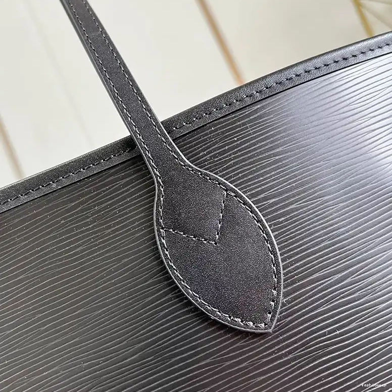 Fashionrepsfam ru Bags 2411YA0267 LV 0523